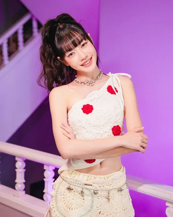 พิมมา PiXXiE ลุคสาวเท่ T-pop จากเชียงใหม่สู่เวที LIT Entertainment